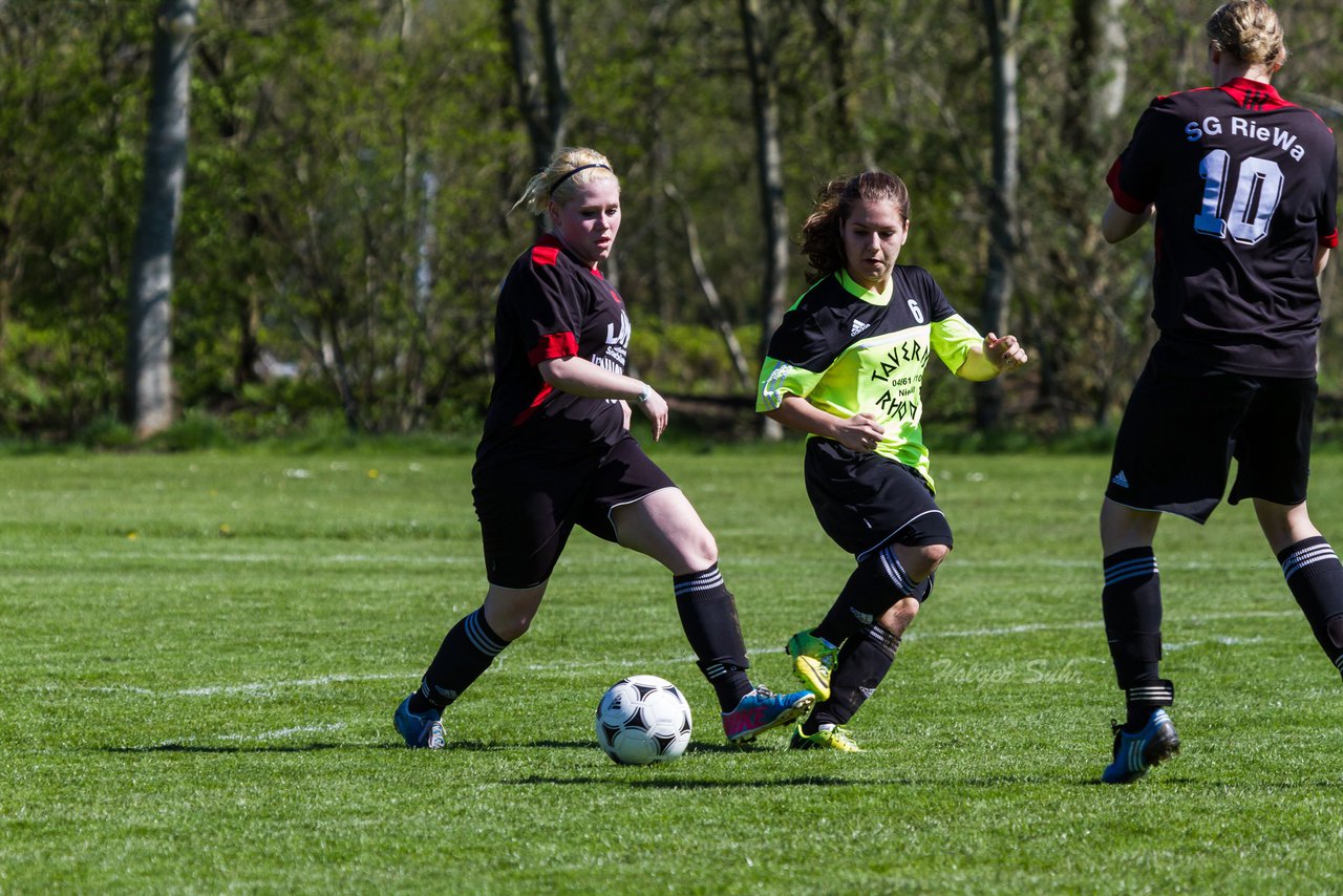 Bild 251 - Frauen SV Frisia 03 Risum Lindholm - Heider SV : Ergebnis: 8:0